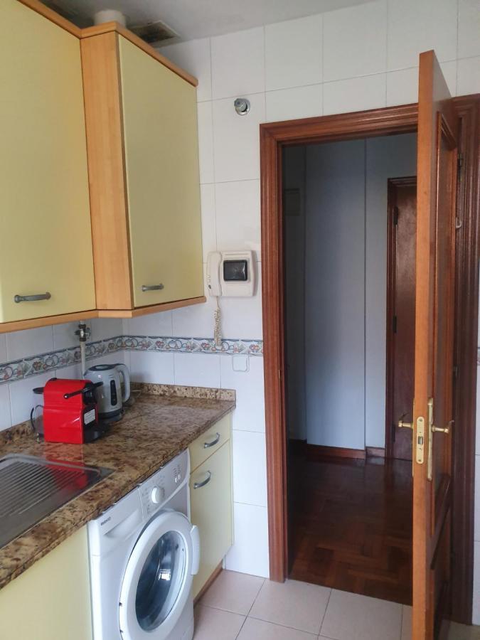 Casco Historico- Vivienda De 2 Habitaciones Con Parking Oviedo Bagian luar foto